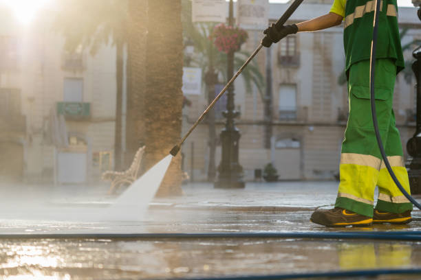 Best Animal Enclosure Cleaning  in Clifton, TX